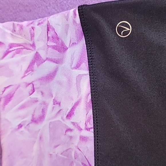 0731. NWOTs ~ Vogo Athletica ~ Large Shorts ~ Good Coverage ~ No see through! - Picture 3 of 7